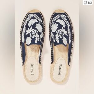 Soludos Ibiza Embroidered Espadrille Mules in Midnight Blue Size 8